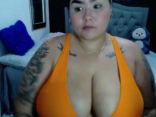 karo131324 – webcam model profile photo Image 4