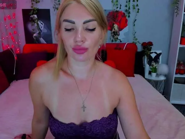 MarilynRainbow – webcam model profile photo Image 9