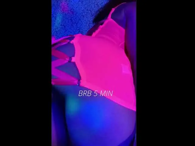 Girl-Fire Image 17