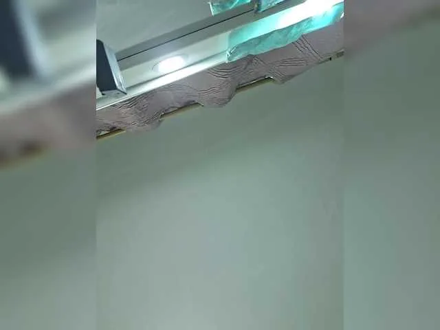 LorrySkye – webcam model profile photo Image 9