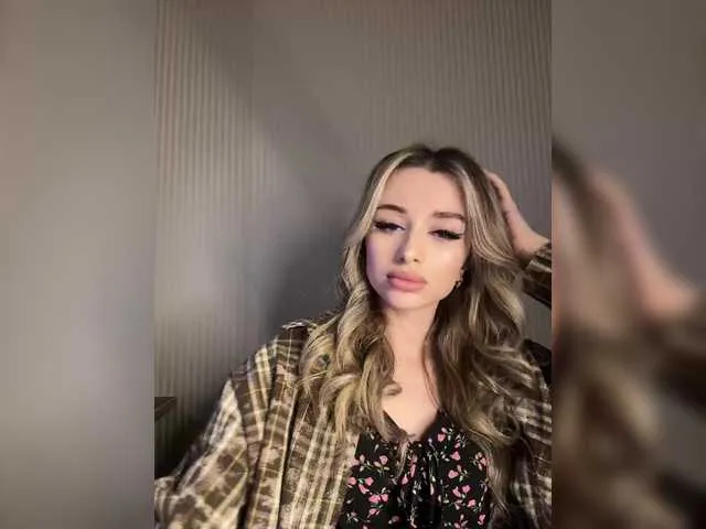 GoldenEmily Image 5
