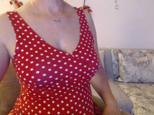 anyuta1212 – webcam model profile photo Image 2