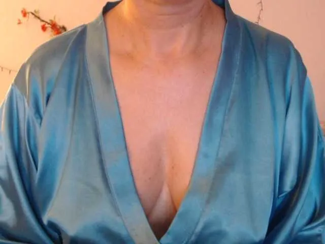 anyuta1212 – webcam model profile photo Image 9