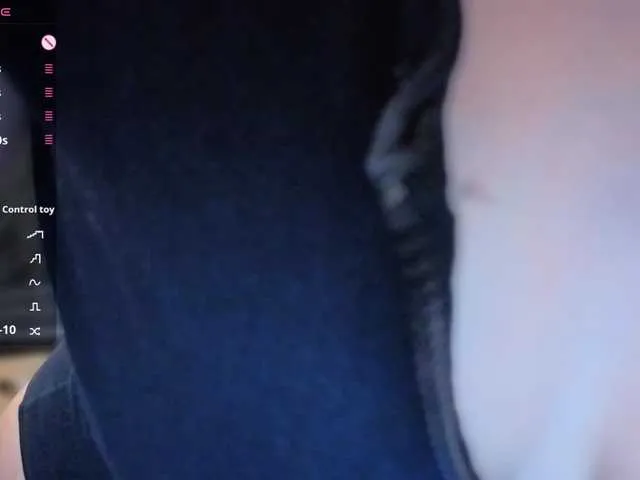 blondeangel_4u2 – webcam model profile photo Image 2