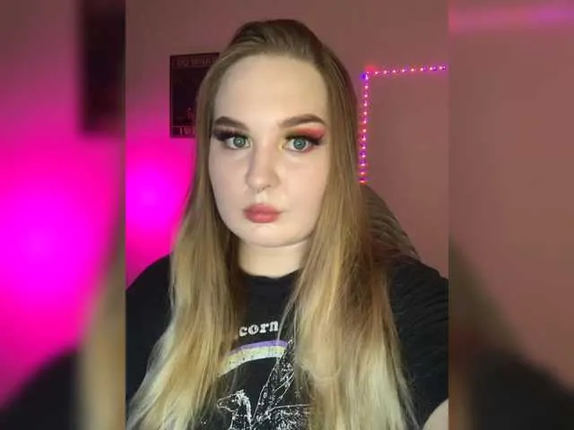 Blondebeauty19 – webcam model profile photo Image 5