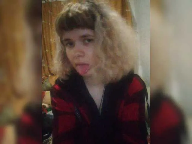 SusyBlair – webcam model profile photo Image 12