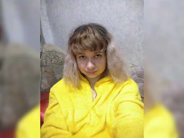 SusyBlair – webcam model profile photo Image 17