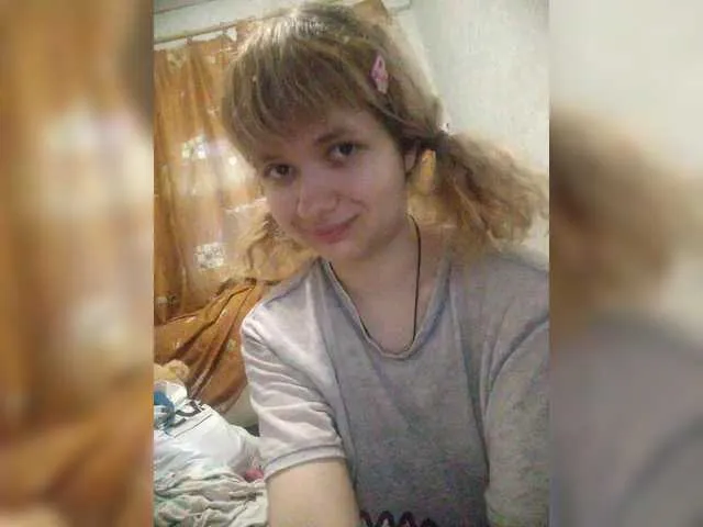 SusyBlair – webcam model profile photo Image 4