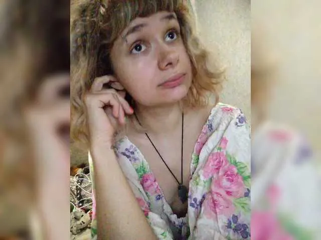 SusyBlair – webcam model profile photo Image 9