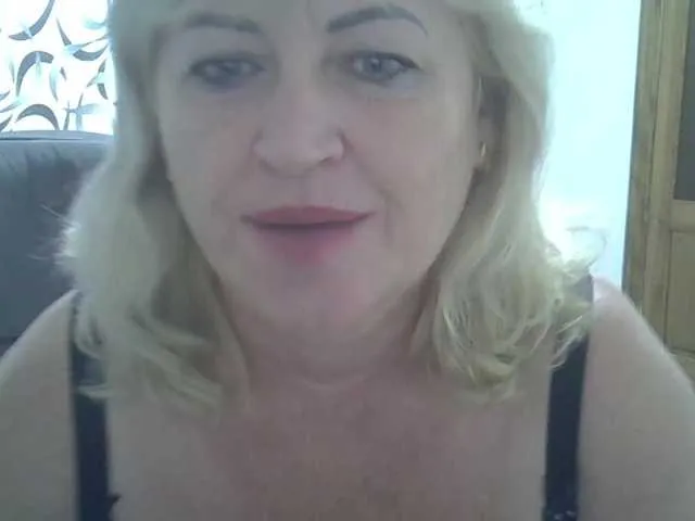 MissScarlett_xx – webcam model profile photo Image 6