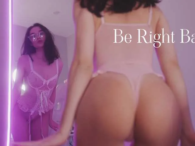 LoraDevine – webcam model profile photo Image 15