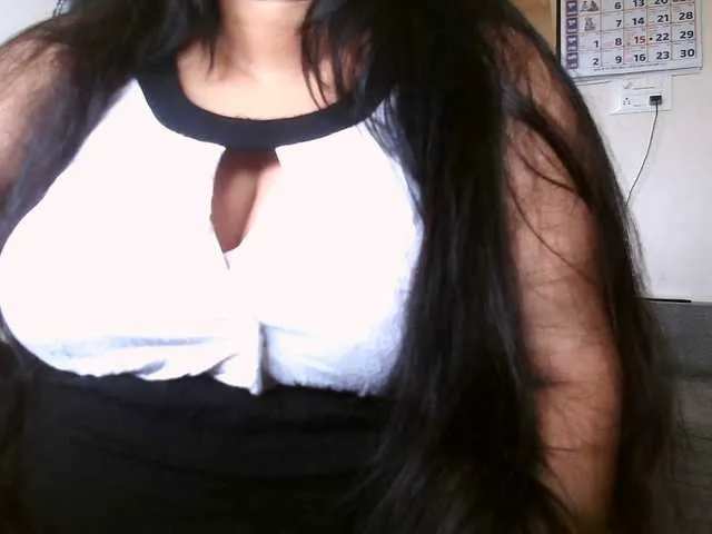 British_EmJess – webcam model profile photo Image 10