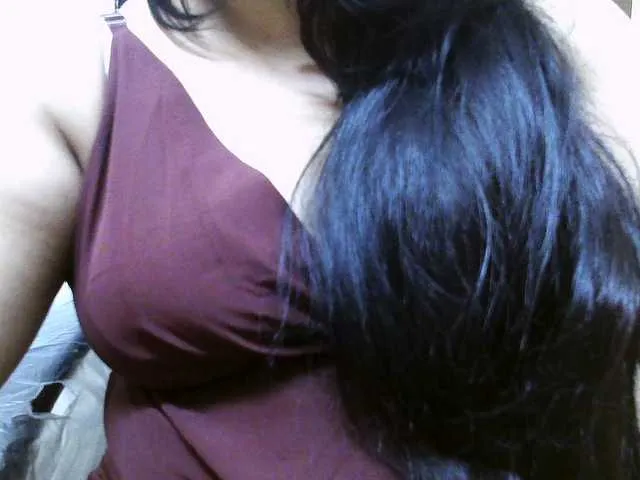 British_EmJess – webcam model profile photo Image 3