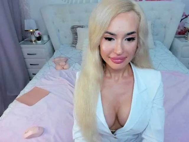KateDivineUK – webcam model profile photo Image 11