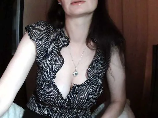 Zaradavis – webcam model profile photo Image 18