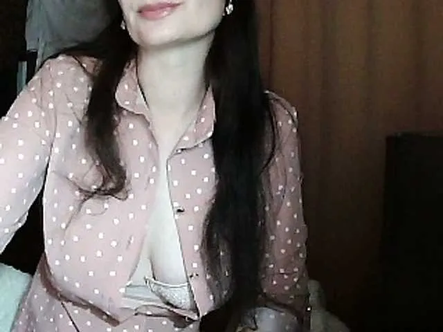 Zaradavis – webcam model profile photo Image 2