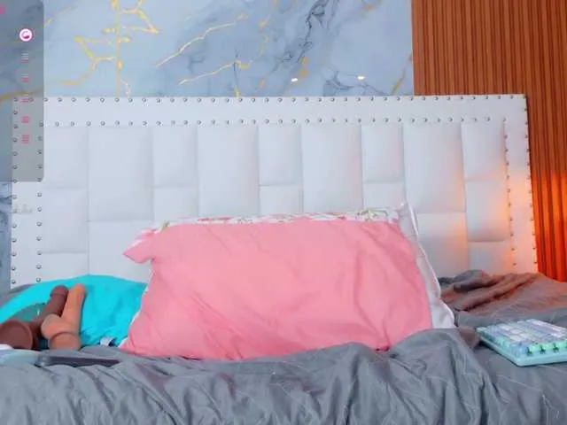 kaeliascorch – webcam model profile photo Image 9