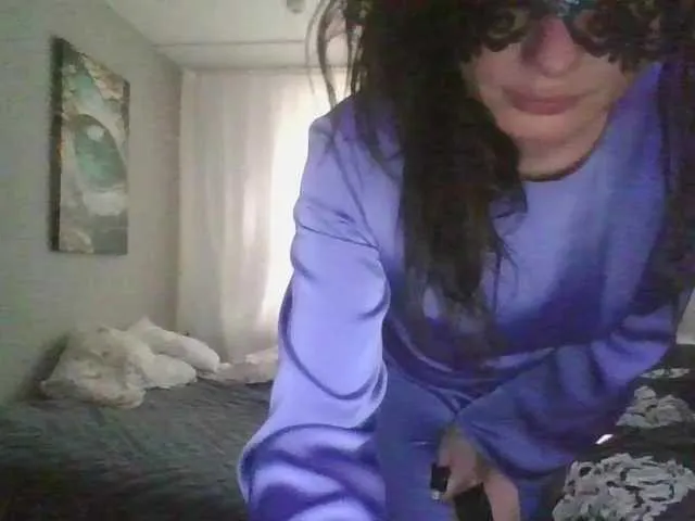 British_EmJess – webcam model profile photo Image 2