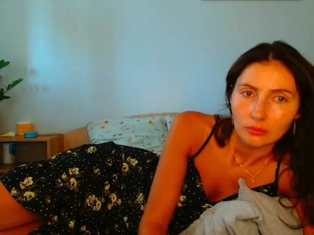 MissKristal – webcam model profile photo Image 8