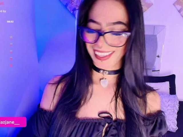 KateDivineUK – webcam model profile photo Image 8