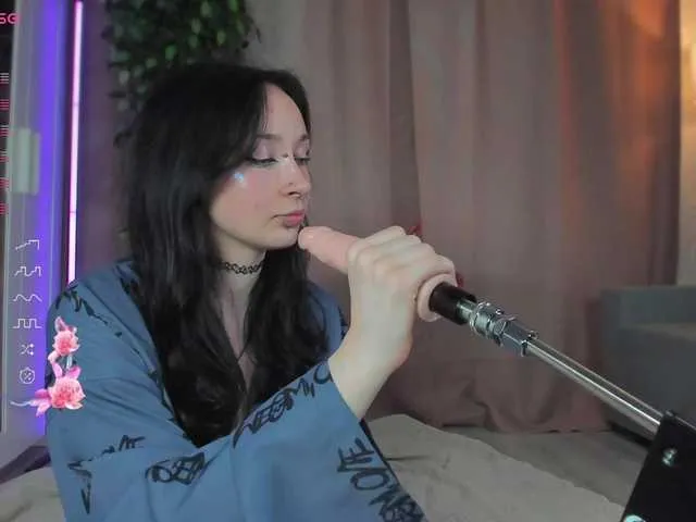 Juicy-Vikki Image 6