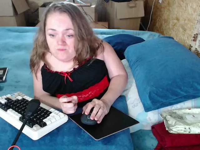 milli1983 – webcam model profile photo Image 11