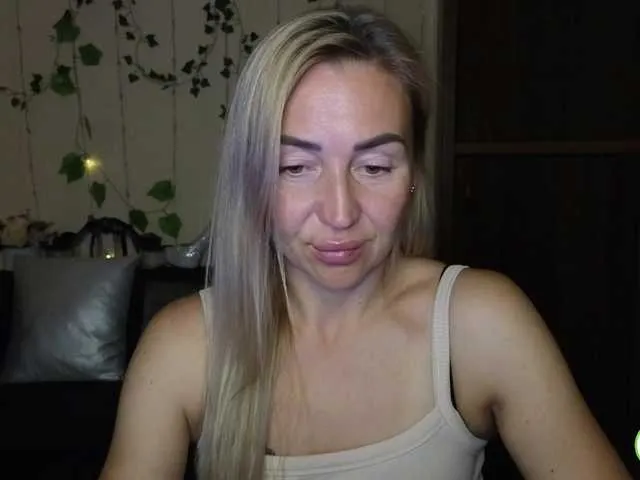 Jullyblondkiss's Thumb Image