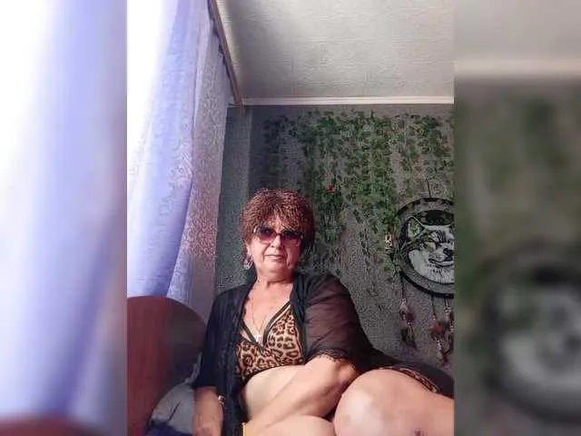 LizzieGreyX – webcam model profile photo Image 2