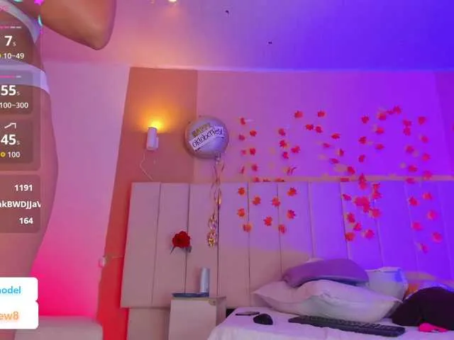 GlamGran – webcam model profile photo Image 17