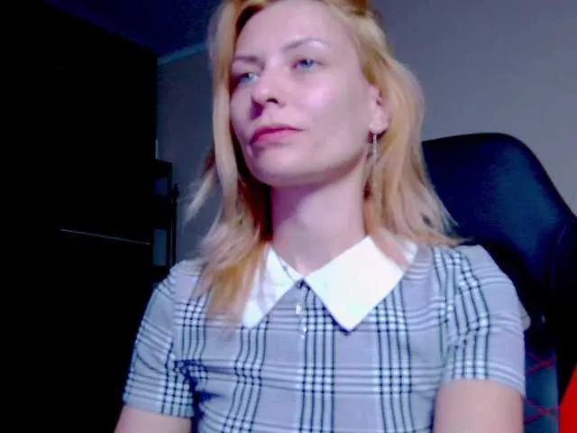 Scarlettsteelexo – webcam model profile photo Image 4