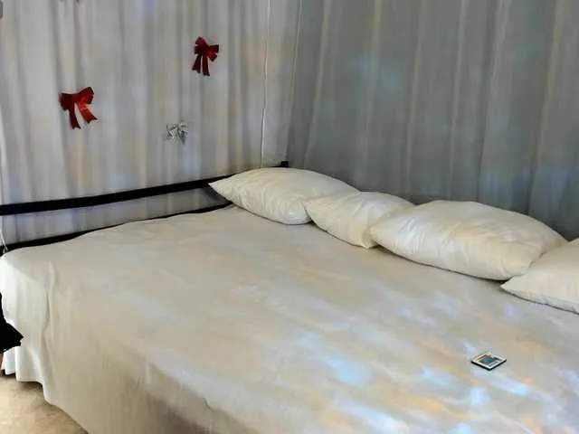 JaimeFoxy – webcam model profile photo Image 7