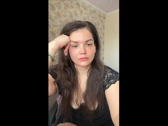 KikiMilf84 Image 19