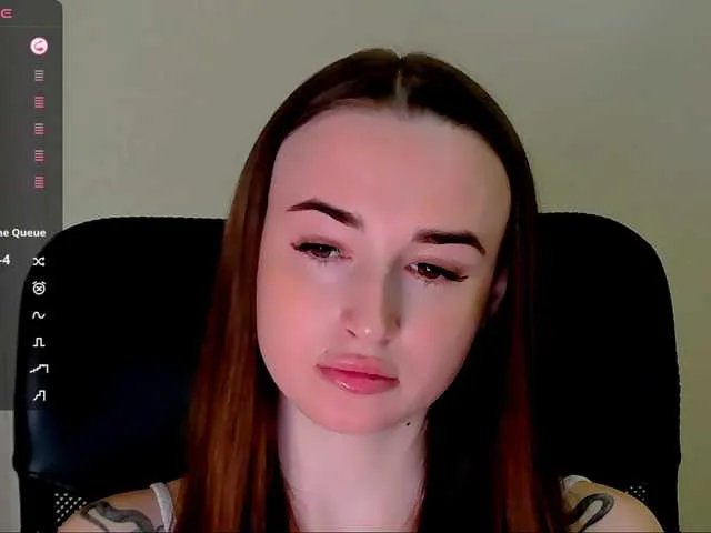 famouswomen – webcam model profile photo Image 9