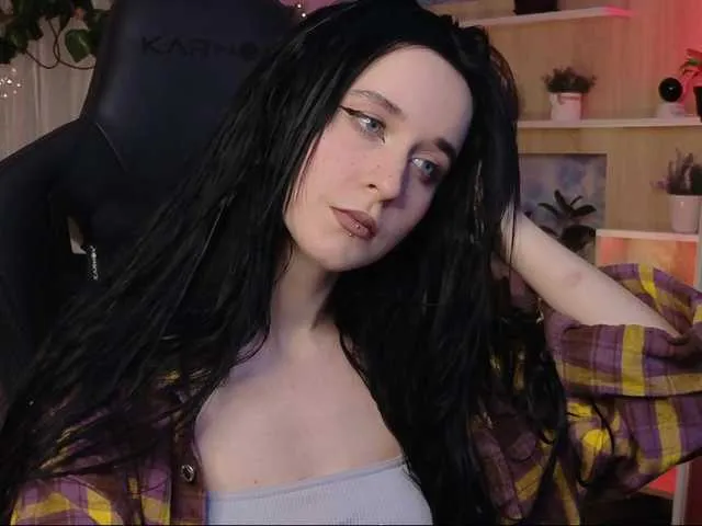 KiraLiLime – webcam model profile photo