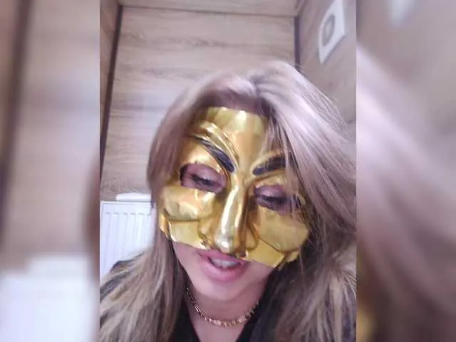 PARTYNEXTNEXT – webcam model profile photo Image 12