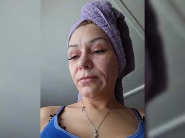 LorrySkye – webcam model profile photo Image 18