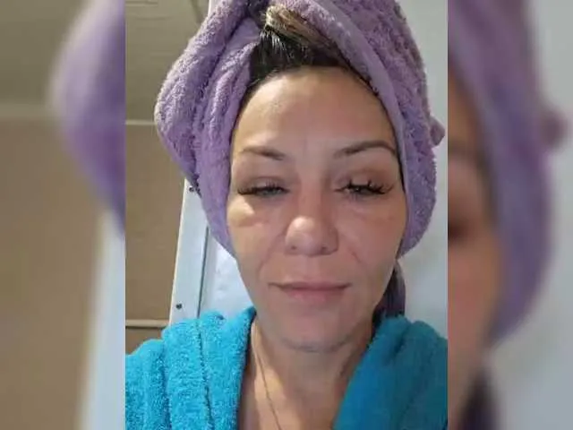 LorrySkye – webcam model profile photo Image 8