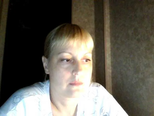 KateDivineUK – webcam model profile photo Image 13