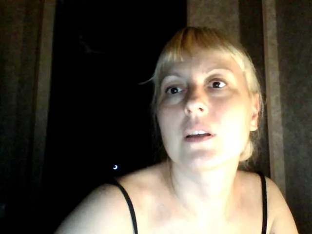 KateDivineUK – webcam model profile photo Image 16