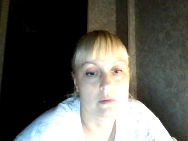 KateDivineUK – webcam model profile photo Image 17