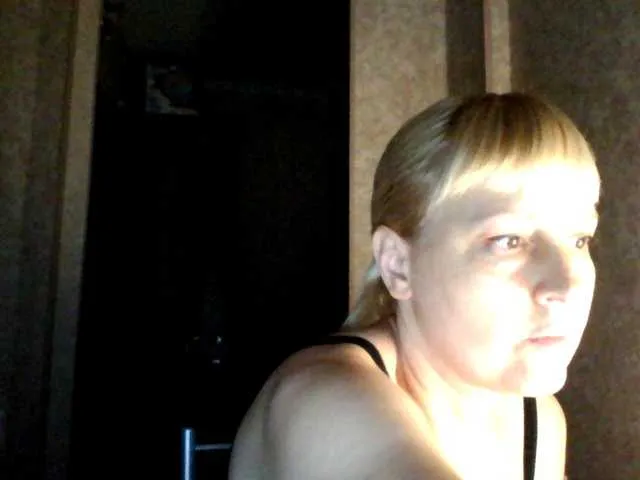 KateDivineUK – webcam model profile photo Image 19