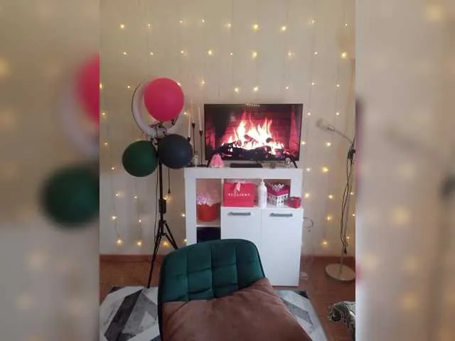 WetTigress – webcam model profile photo Image 10