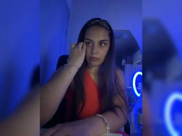 momixoxo – webcam model profile photo Image 2