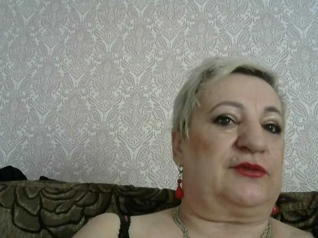 lara45 Image 2