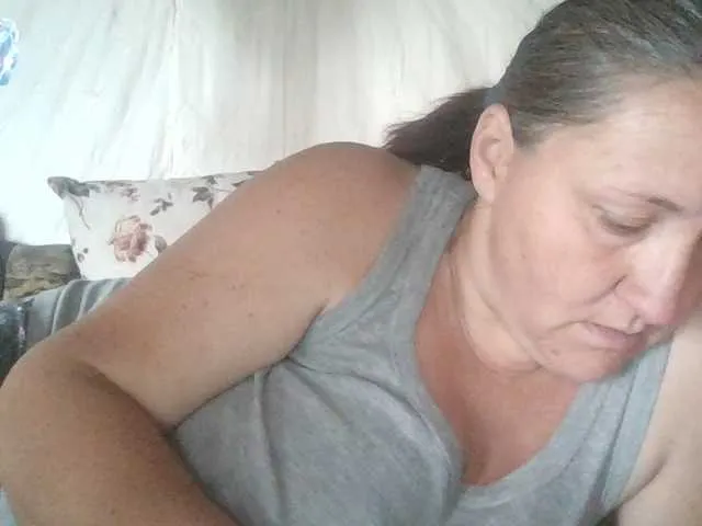 daddySgirl9 – webcam model profile photo Image 4