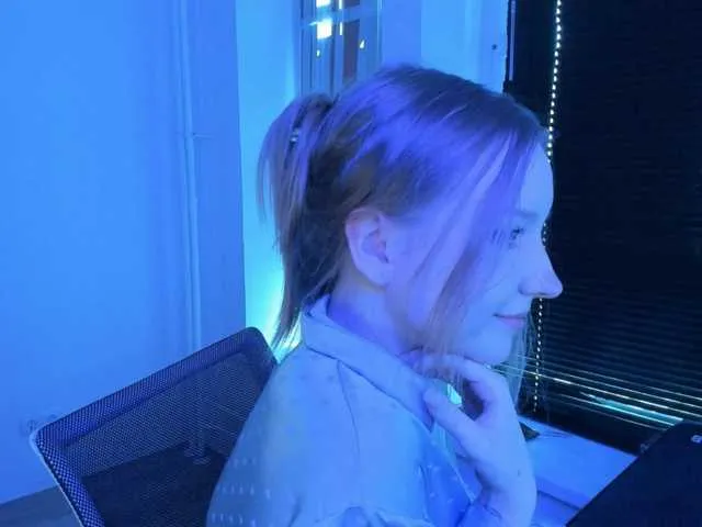 MarilynRainbow – webcam model profile photo Image 16