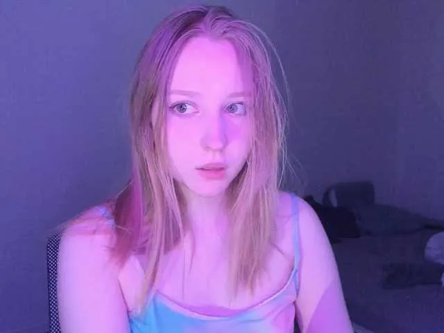 MarilynRainbow – webcam model profile photo Image 5