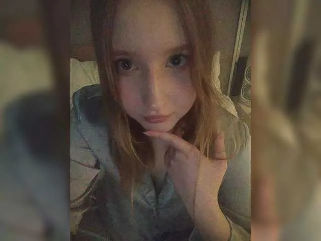 MarilynRainbow – webcam model profile photo Image 9