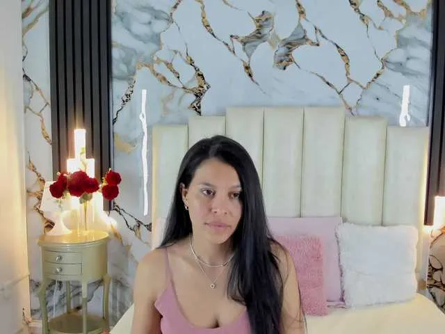 FoxyAlisa – webcam model profile photo Image 10