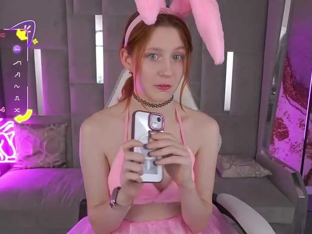 blondeambitionnn – webcam model profile photo Image 8